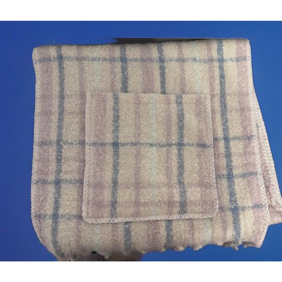 True Craft Tanzanite Combo Comfort Shawl With Pockets NWT For Indoor Or Outdoor - Picture 4 of 8